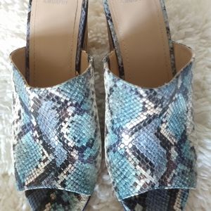 Women's sandals